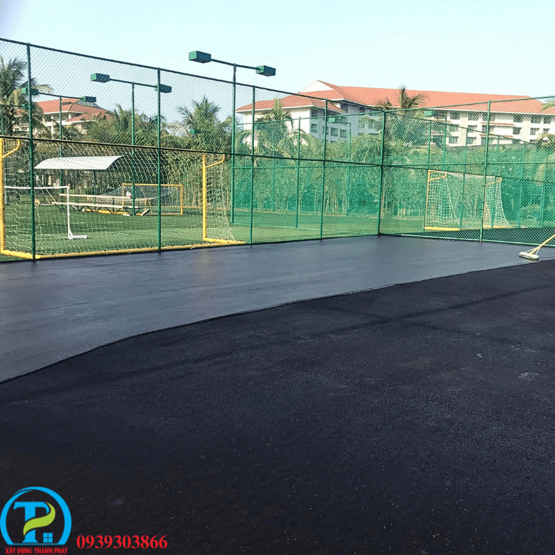 Dịch vụ thi công sân thể thao tại Bình Phước bền đẹp